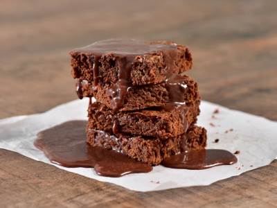  JEFTIN KAKAO KOLAČ ZA SVAKI DAN: Bez jaja i mućenja, speman očas posla! 