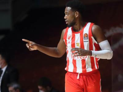  ZVEZDA NIJE IZDRŽALA DO KRAJA U MOSKVI: Himkijv "rafal" zaustavio crveno-bele u 4/4! 