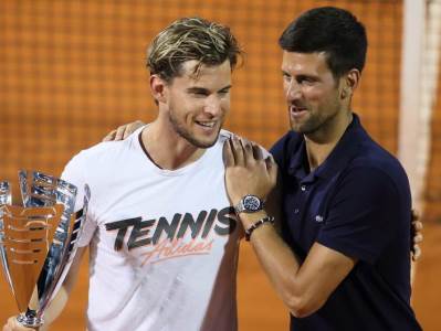  TIM BANČIO SA NOVAKOVIM MRZITELJEM, PA ŠOKIRAO IZJAVOM: Budite srećni što on postoji, nikada nismo imali takvog tenisera 