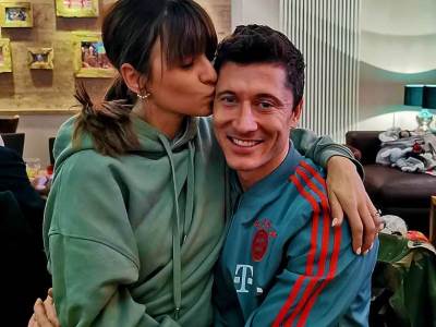  ANA JE OD LEVANDOVSKOG NAPRAVILA ZVER: Prozivaće ga da je "papučar", ali žena se sluša više od trenera! 