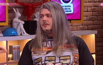  ĐUS ŠOKIRAO U EMISIJI: Reper promenio imidž, o njegovoj novoj frizuri bruje društvene mreže! (FOTO) 