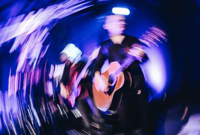  NOVI UREĐAJ ZA MUZIKU U GLAVI, ALI BEZ SLUŠALICA 