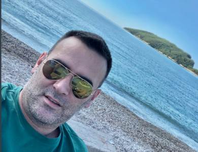  BOSANSKI INFLUENSER UŠAO U SKUPŠTINU: Na Instagramu ima skoro 700.000 pratilaca! 