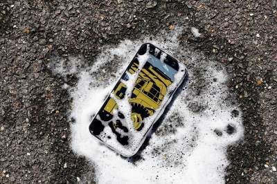  MOBILNI TELEFON KOJI SE PERE SAPUNOM?! 