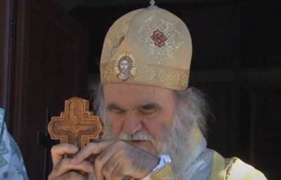  EPISKOP DAVID SMJEŠTEN U BOLNICU DRAGIŠA MIŠOVIĆ: Služio liturgiju na sahrani patrijarha, dobio prve 