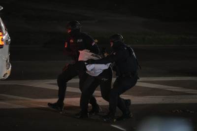  VELIKA AKCIJA SRBIJE I REPUBLIKE SRPSKE: Policija zaplenila oružje i bombe, pretresi na više lokacija 