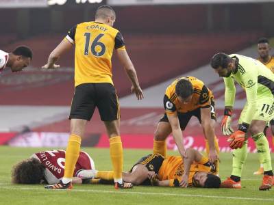  FRAKTURA LOBANJE, POSLEDICA SUDARA SA LUIZOM: Himenez hitno operisan u Londonu! 