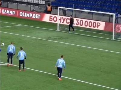  SUMNJIVA POSLA U RUSIJI: Suđen penal i finišu meča, a onda je golman ostavio celu stranu praznu! (VIDEO) 