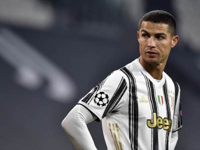  UEFA IZABRALA NAJBOLJI TIM SVIH VREMENA: Ronaldinjo i Zidan su višak, tu je Džerard! 