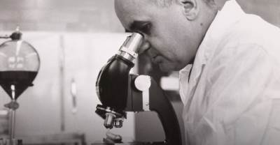  ČOVEK KOJI JE SPASAO MILIONE ŽIVOTA: Pred smrt je čovečanstvu poslao PORUKU O VAKCINAMA koju danas svi moraju da čuju 