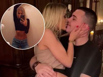  SVE PRŠTI KOD ŽIVOJINOVIĆA: Brenina "druga snajka" proslavila rođendan - fotke zgodne plavuše zapali 