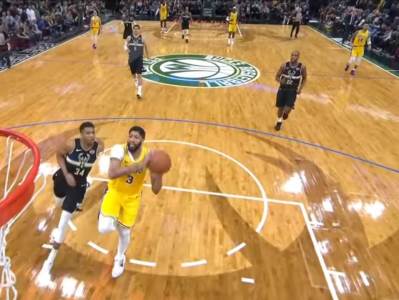  LEJKERSI ZA DVA DANA POTROŠILI 275 MILIONA: Posle Lebrona još jedan superstar odlučio da ostane u LA-u! 