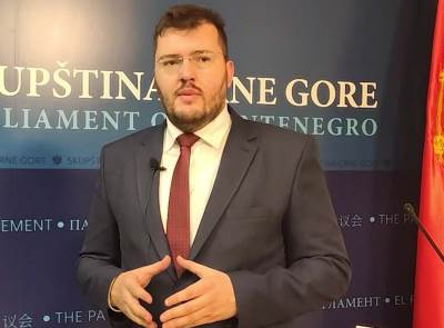  PARLAMENTARNA VEĆINA TRAŽI ocjenu ustavnosti četiri zakona i jedne odluke 