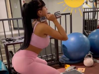  NE IZLAZI IZ TERETANE: Aleksandra Subotić želi da izgleda perfektno do leta - a već sada je nikad zgodnija! (FOTO) 