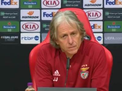  "SVE ŠTO KAŽETE PROTIV CRNACA JE RASIZAM, ZA BELCE TO NE VREDI": Legendarni trener rekao šta misli o incidentu u Parizu 