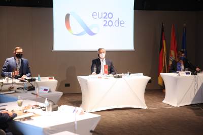  ĐUKANOVIĆ sa ambasadorima: Najvažnije je da imamo Vladu, a njeni rezultati će se vrednovati djelima 