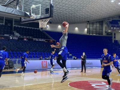  Plavi su izgarali i u nebitnom meču 