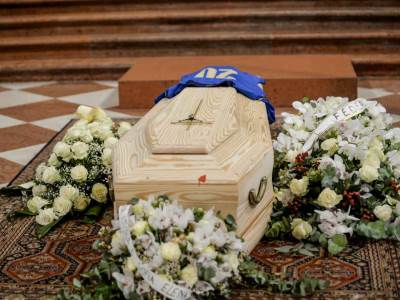  Dok su sahranjivali legendarnog Rosija - lopovi mu pljačkali kuću! 