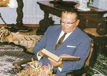  KNJIGA O TITU PODIJELILA NJEMAČKU: Jedna strana ga opisuje kao sveca, a druga kao brutalnog diktatora 