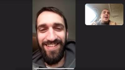  ON STOJI IZA SVEGA! Mladić iz Tuzle preoteo grupu ravnozemljašima i preko noći postao legenda regiona 