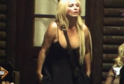   uporedila svjetske zvijezde sa našim estradnim ličnostima  