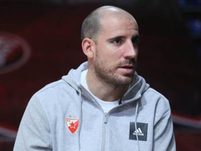  ZVEZDA KOMPLETNA POSLE MESEC DANA: Crveno-bele čeka ABA derbi, manje od 48 sati posle Valensije 