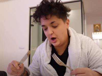  MARIJA ŠERIFOVIĆ UZ DIJETU ZA 7 DANA SKINULA NEŠTO MANJE OD 3 KILOGRAMA! Svako jutro pre doručka pila ovaj napitak! 