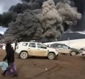  HAOS KOD BIHAĆA, MIGRANTI ZAPALILI KAMP: Bijesne izbjeglice psuju BiH! Bukti veliki požar 