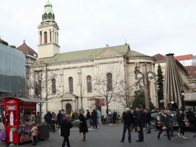  NE ODRIČU SE TRADICIJE ZA BADNJI DAN: U Hrvatskoj policija rasturala skupove, građani NE MARE za mere i koronu! 