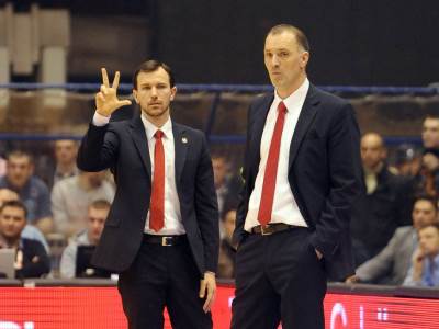  SELEKTOR HRVATSKE HOSPITALIZOVAN ZBOG KORONE: Na Badnje veče završio u bolnici, pa se oglasio fotografijom! 