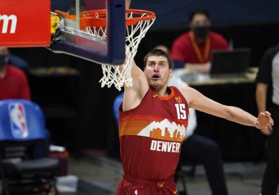  NIKOLA "POKIDAO" U NAJLEPŠEM DRESU DENVERA: Nije bilo dovoljno za novu magiju! 