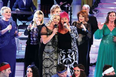  ONI ZARAĐUJU BRDO LOVE, A SADA SU PROGOVORILI O BAKŠIŠU I UZNEMIRAVAJU NA NASTUPU: Misle da mogu da rade šta hoće! 