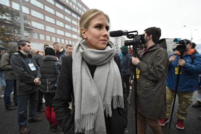  NAJBLIŽA SARADNICA NAVALJNOG PUŠTENA IZ PRITVORA: Ljubov Sobol optužena za upad na posed bezbednjaka! 