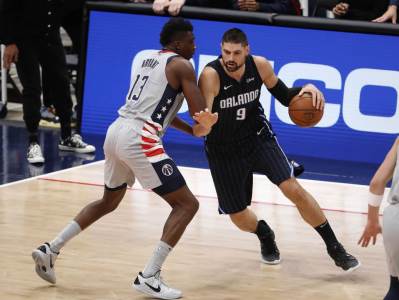  NBA IGRAČ ZAKUCAO NA POGREŠAN KOŠ: Brajant nije mogao da odoli, počastio je Vučevićev Orlando! (VIDEO) 