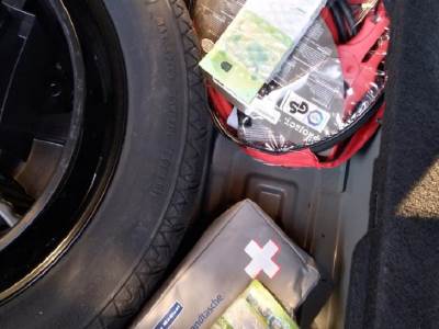  NEMAC POKUŠAO DA PREVARI CARINIKE NA GRADINI: Svima privuklo pažnju šta je krio u torbi za prvu pomo 