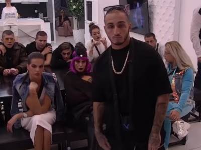  VUK MOB DEFINITIVNO NAPUŠTA ZADRUGU: Stiglo pismo Velikog šefa! (VIDEO) 