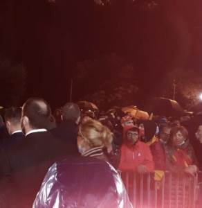  GRUPA OKUPLJENIH GRAĐANA SE RAZIŠLA ispred platoa Skupštine 