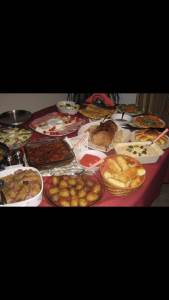  CRNOGORSKA PRAZNIČNA TRPEZA: Ovo su MUST HAVE SPECIJALITETI gotovo svakog domaćinstva! (FOTO) 