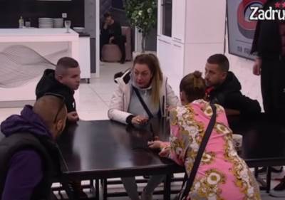  UČESNICA ZADRUGE ZAVRŠILA DVA FAKULTETA: Govori dva strana jezika i svira klavir, a odabrala je potpuno drugu profesiju! 