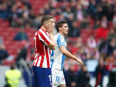  TREĆELIGAŠ IZBLAMIRAO ATLETIKO NA "NOU KAMPU", NIJE POMOGAO NI ŠAPONJIĆ: Katalonski anonimusi ih izbacili iz kupa! 