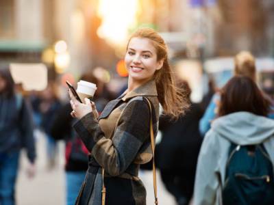  PROČITAJTE GOVOR TELA, ČAK I KOD POTPUNO NEPOZNATIH LJUDI: 3 stvari koje hod i držanje otkrivaju o karakteru 