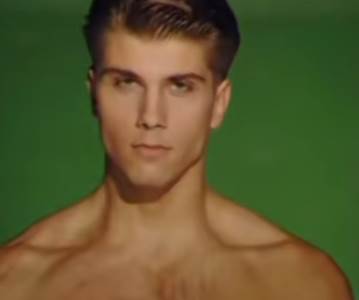  ceca-pesma-znam-maneken-bane-ercic-foto 