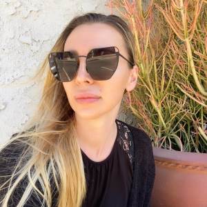  RODILA SINA FUDBALERU, RAZVELA SE I ŽIVI U LOS ANĐELESU! Bila je i u Cecinom spotu, a evo kako danas 