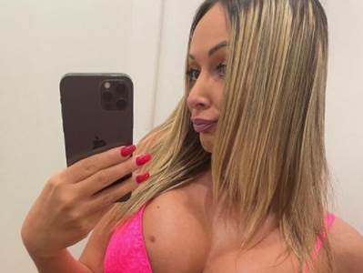  UDAJE SE MACA DISKRECIJA?! Objavila sliku muškarca i napisala: "Uskoro smo u braku"! (FOTO) 