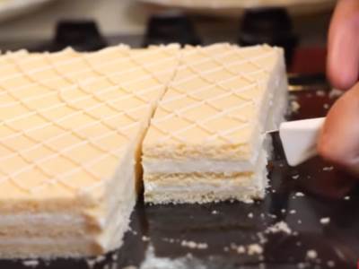  STARINSKI RECEPT ZA BELU PITU SA ORASIMA: Ovaj trik za najkremastiji fil sigurno niste znali! 