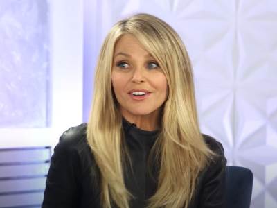  NIKO JOJ NE VERUJE KOLIKO IMA GODINA: Kad vidite o kome je reč, pašće vam vilica na pod! (FOTO) 