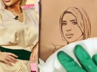  LUDNICA NA DRUŠTVENIM MREŽAMA ZBOG OVE FOTKE: Istetovirao Jovanu Jeremić na grudima! (FOTO, VIDEO) 