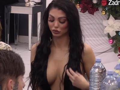  KOSA NIJE TVOJA, NOS NIJE TVOJ, SI*E NISU TVOJE: BRUTALNE prozivke na račun izoperisane Maje Marinković! (FOTO) 
