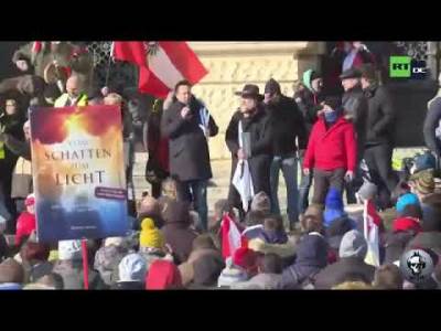  AUSTRIJANCI IZAŠLI NA ULICE ZBOG KORONA MJERA: Kurc mora da ode! (VIDEO) 