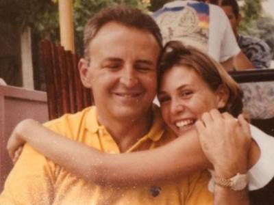  ARKANOVA VANBRAČNA ĆERKA SE OGLASILA IZ BELGIJE: Korona me spreijčila da dođem na očev grob, stalno  